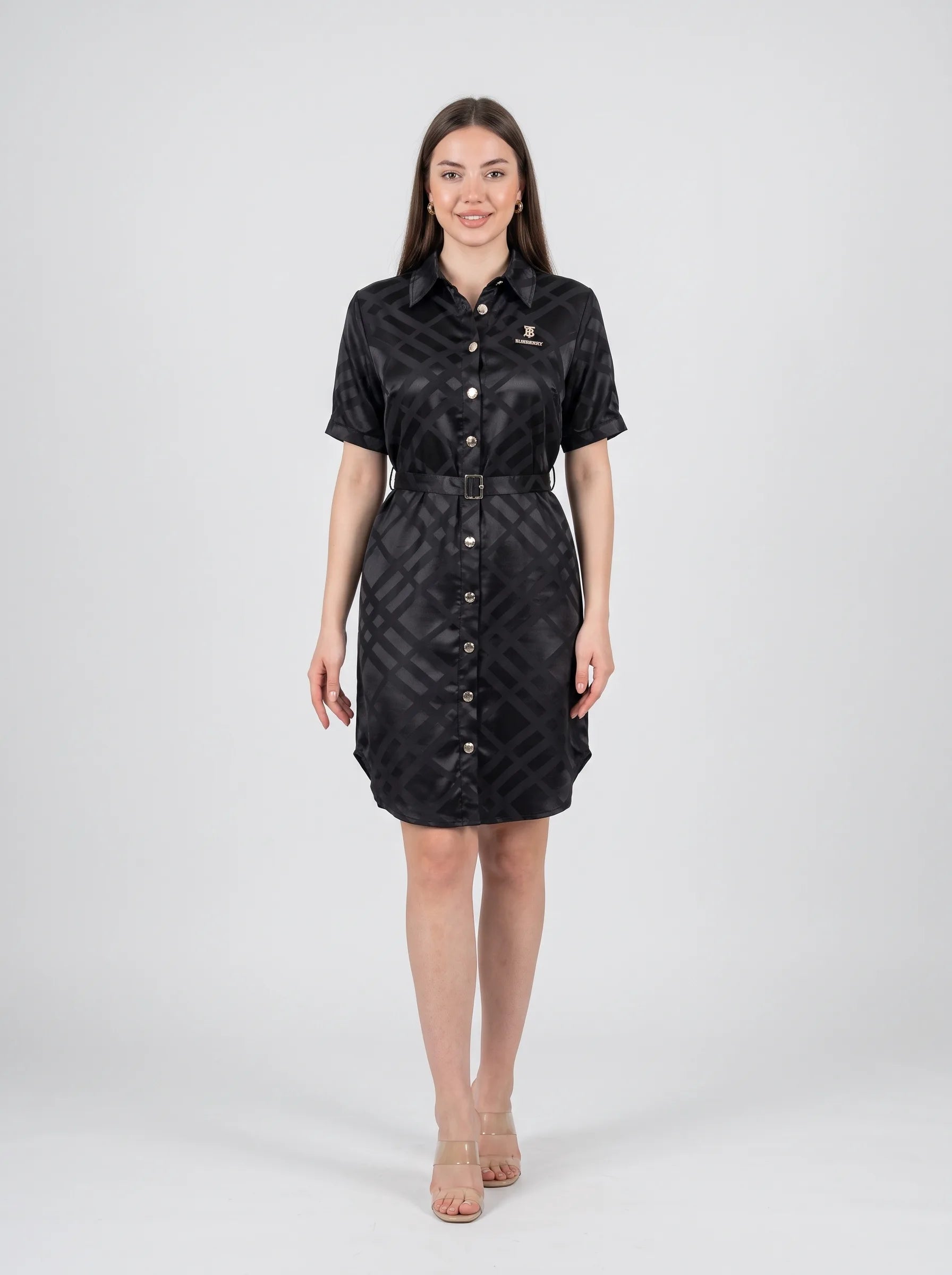 Robe chemise en satin fluide pour femme par Xenia