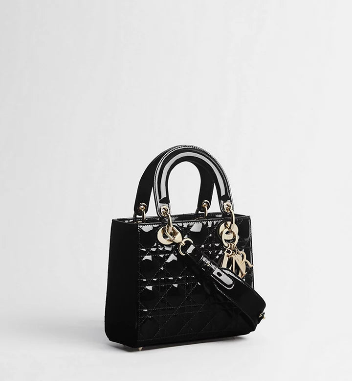 LADY VERNIS XENIA