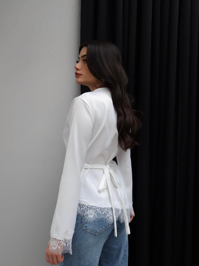 Essential Lace Blouse XENIA