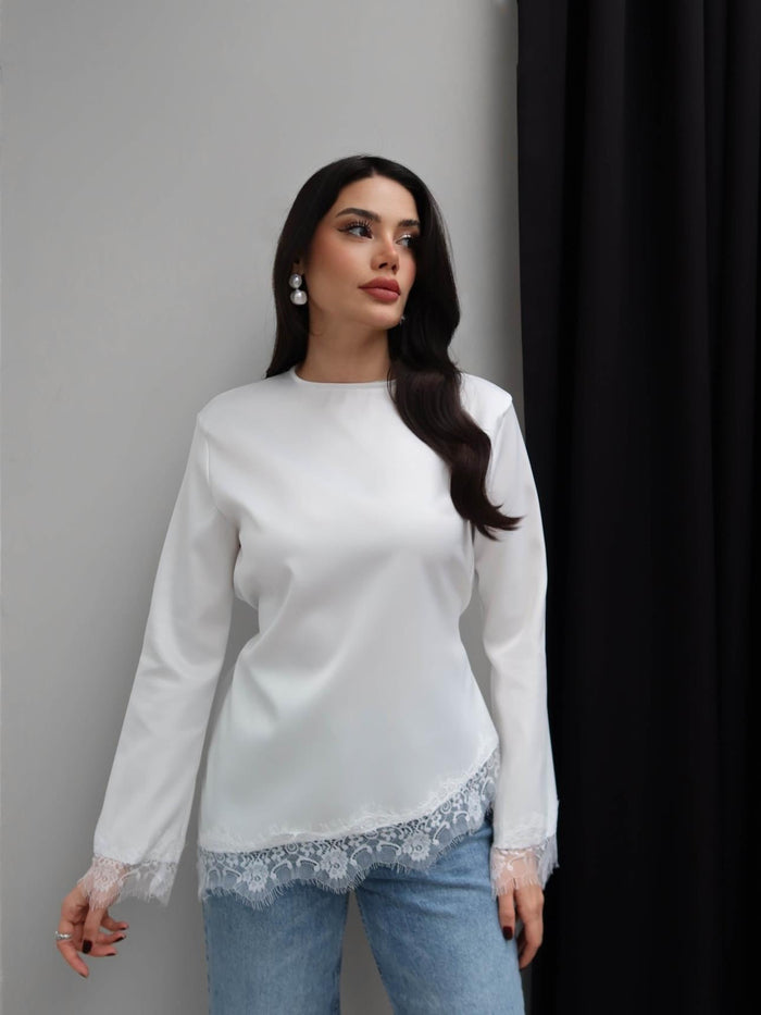 Essential Lace Blouse XENIA