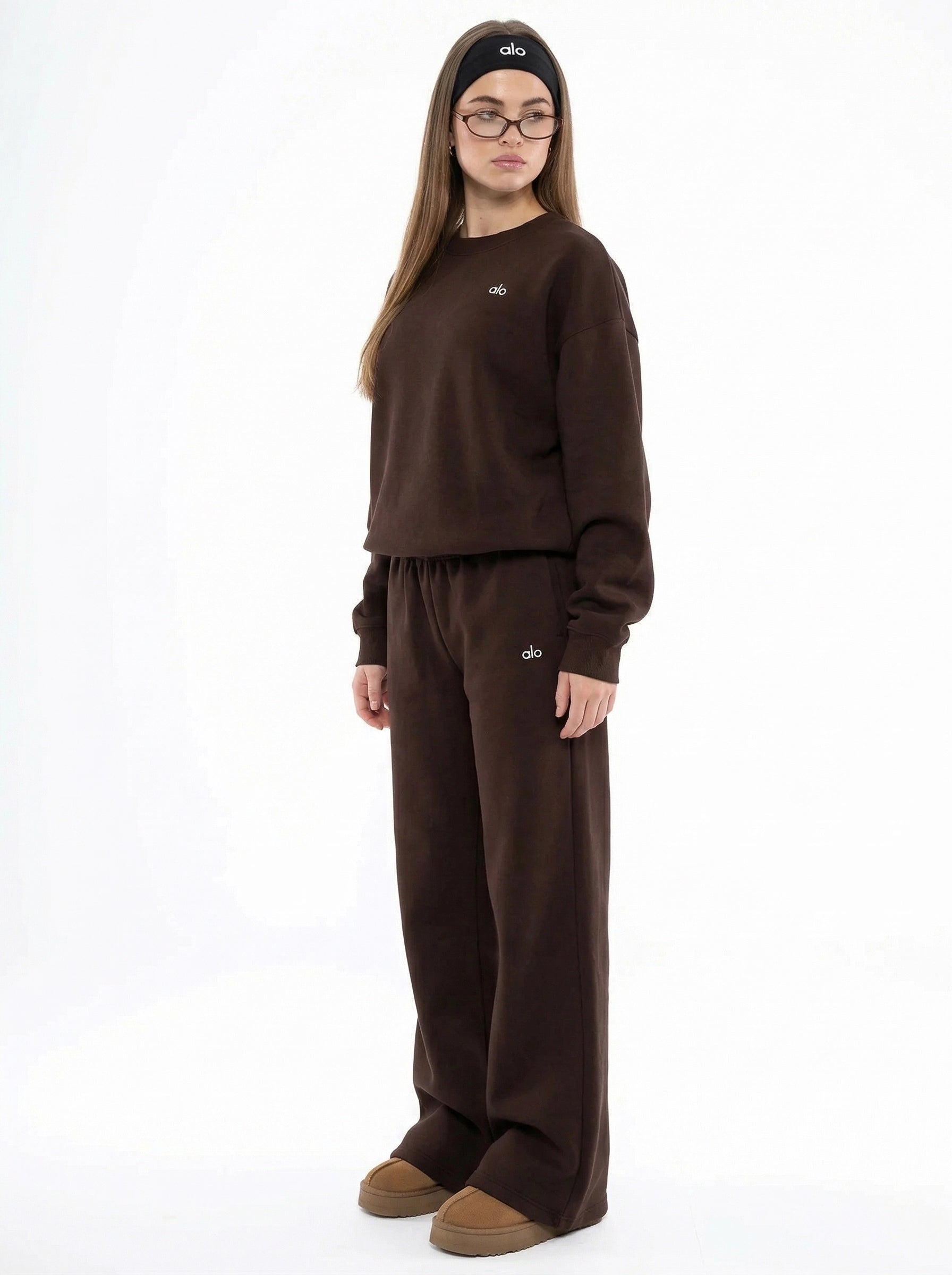 Ensemble loungewear femme Alo deux pièces avec sweat-shirt et pantalon par Xenia