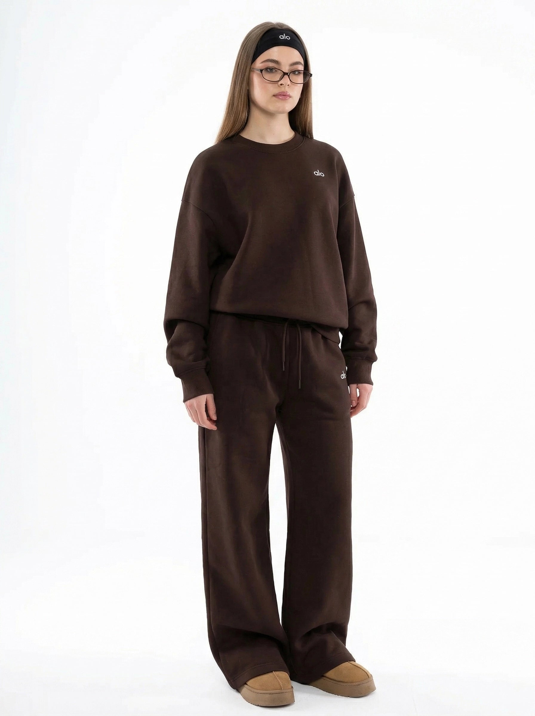 Ensemble loungewear femme décontracté et fluide coupe minimaliste par Xenia